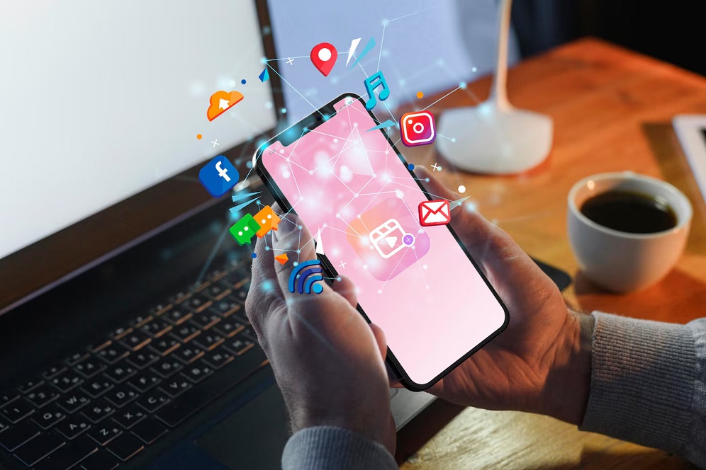 Social Media Marketing vs. Traditional Marketing: Which One Works Best?